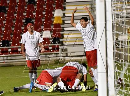 Thumbnail 3 in Lee [Robert E.] vs. Steele (UIL 6A Bi-District Playoff) photogallery.