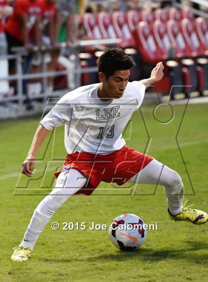 Thumbnail 1 in Lee [Robert E.] vs. Steele (UIL 6A Bi-District Playoff) photogallery.