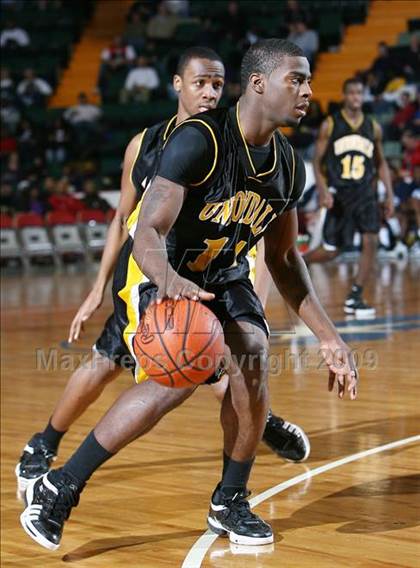 Thumbnail 3 in Uniondale vs. Newburgh Free Academy (NYSPHSAA AA Semifinal) photogallery.