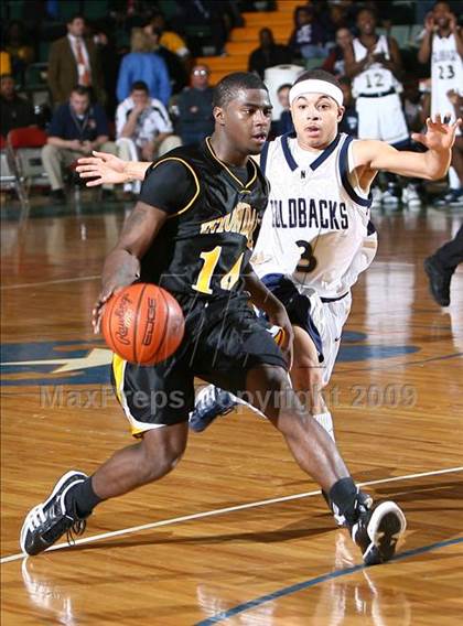 Thumbnail 3 in Uniondale vs. Newburgh Free Academy (NYSPHSAA AA Semifinal) photogallery.