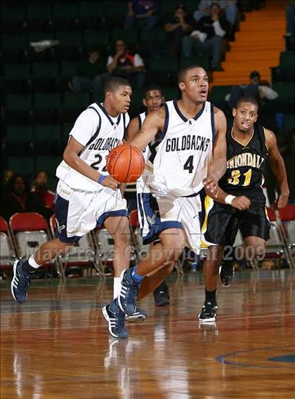 Thumbnail 3 in Uniondale vs. Newburgh Free Academy (NYSPHSAA AA Semifinal) photogallery.