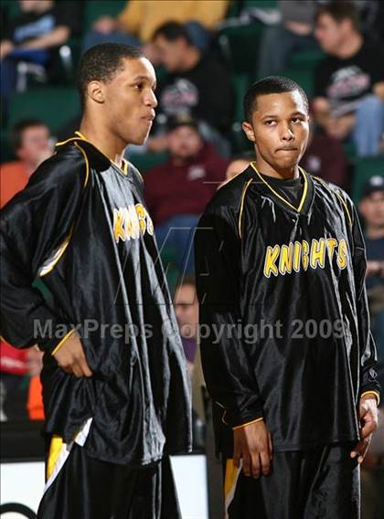 Thumbnail 2 in Uniondale vs. Newburgh Free Academy (NYSPHSAA AA Semifinal) photogallery.