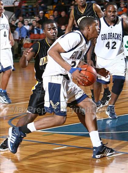Thumbnail 3 in Uniondale vs. Newburgh Free Academy (NYSPHSAA AA Semifinal) photogallery.