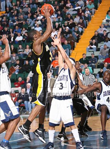 Thumbnail 2 in Uniondale vs. Newburgh Free Academy (NYSPHSAA AA Semifinal) photogallery.