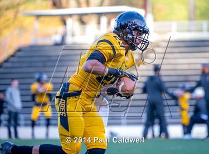 Thumbnail 1 in Eastside Catholic @ Lincoln (WIAA 3A Quarterfinal) photogallery.