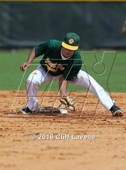 Thumbnail 2 in Great Bridge vs Academic Magnet (Hanahan Invitational Tournament) photogallery.