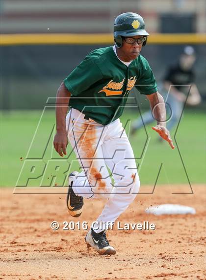 Thumbnail 2 in Great Bridge vs Academic Magnet (Hanahan Invitational Tournament) photogallery.