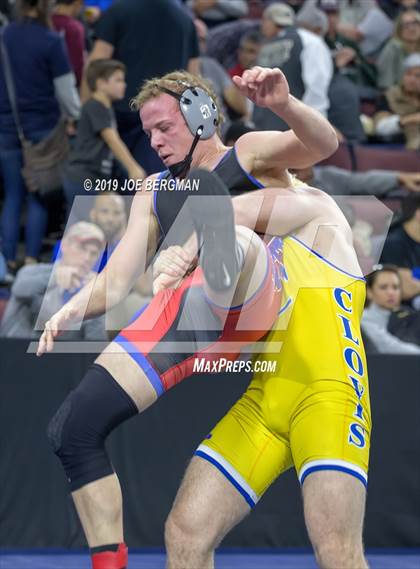 Thumbnail 3 in CIF State Boys Wrestling Championships (Quarterfinals) photogallery.