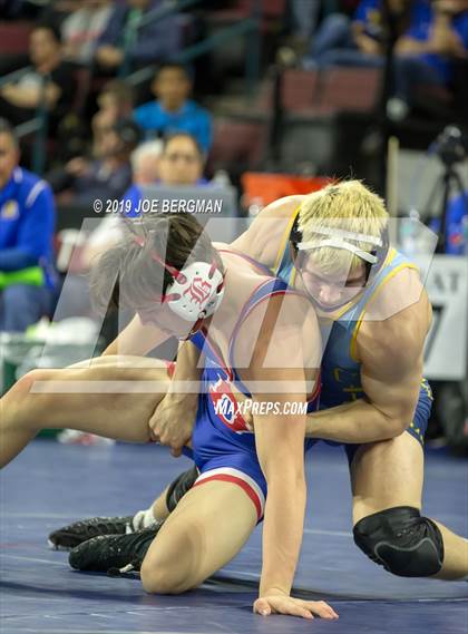 Thumbnail 2 in CIF State Boys Wrestling Championships (Quarterfinals) photogallery.
