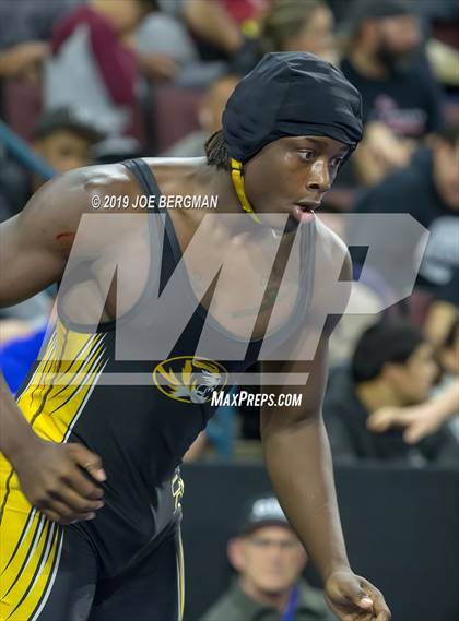 Thumbnail 1 in CIF State Boys Wrestling Championships (Quarterfinals) photogallery.
