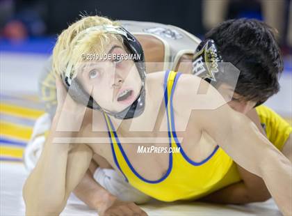 Thumbnail 2 in CIF State Boys Wrestling Championships (Quarterfinals) photogallery.