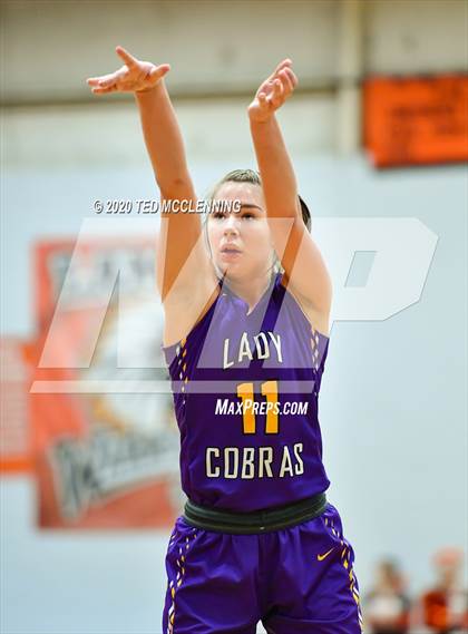 Thumbnail 2 in Fountain Lake vs. Lamar (AAA 3A 4 District Tournament @ Lamar Semi Final) photogallery.