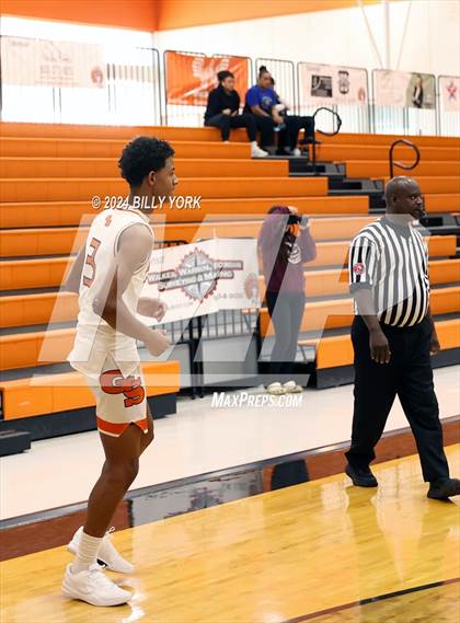 Thumbnail 3 in Grand Saline vs Clarksville photogallery.