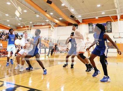 Thumbnail 2 in Grand Saline vs Clarksville photogallery.