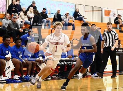 Thumbnail 2 in Grand Saline vs Clarksville photogallery.