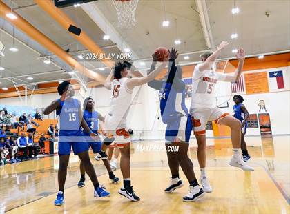 Thumbnail 3 in Grand Saline vs Clarksville photogallery.