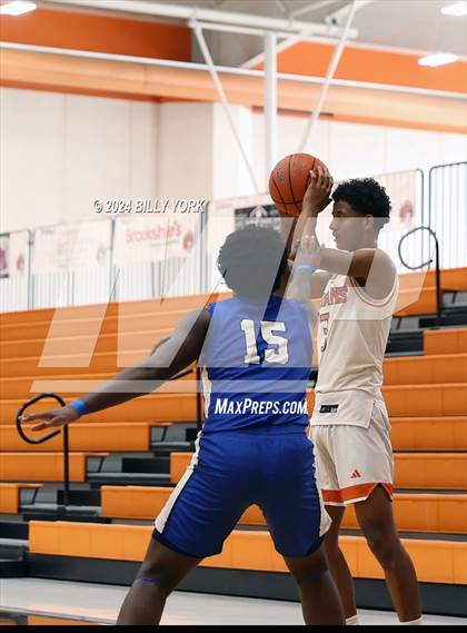 Thumbnail 3 in Grand Saline vs Clarksville photogallery.
