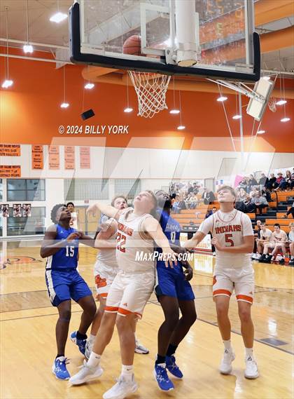 Thumbnail 3 in Grand Saline vs Clarksville photogallery.