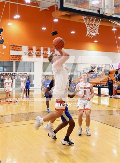 Thumbnail 1 in Grand Saline vs Clarksville photogallery.