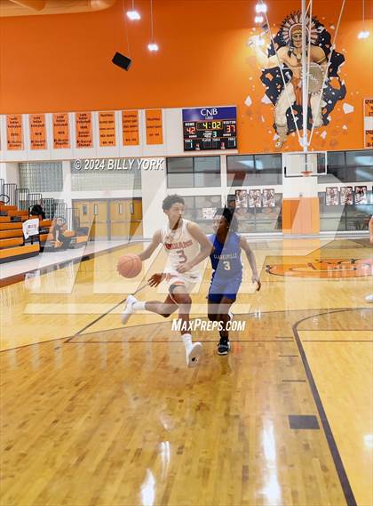 Thumbnail 2 in Grand Saline vs Clarksville photogallery.
