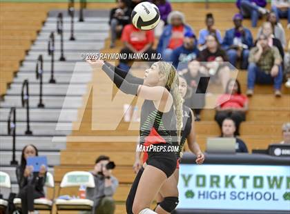Thumbnail 1 in Muncie Central vs. Anderson (IHSAA 4A Section 9 Round 1) photogallery.