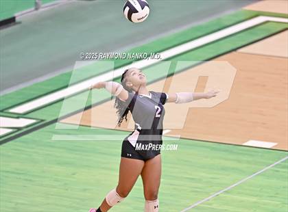 Thumbnail 2 in Muncie Central vs. Anderson (IHSAA 4A Section 9 Round 1) photogallery.