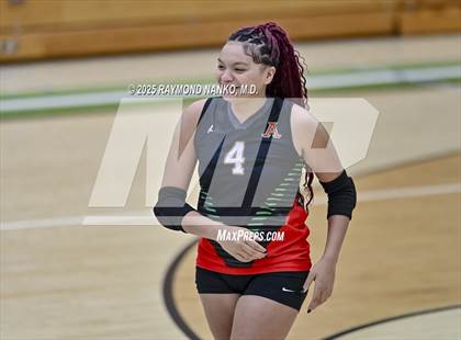 Thumbnail 2 in Muncie Central vs. Anderson (IHSAA 4A Section 9 Round 1) photogallery.