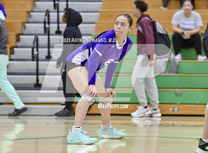 Thumbnail 3 in Muncie Central vs. Anderson (IHSAA 4A Section 9 Round 1) photogallery.