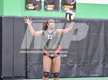 Thumbnail 3 in Muncie Central vs. Anderson (IHSAA 4A Section 9 Round 1) photogallery.
