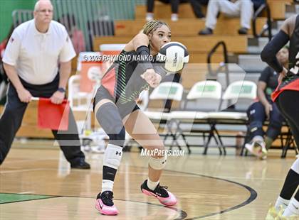 Thumbnail 2 in Muncie Central vs. Anderson (IHSAA 4A Section 9 Round 1) photogallery.