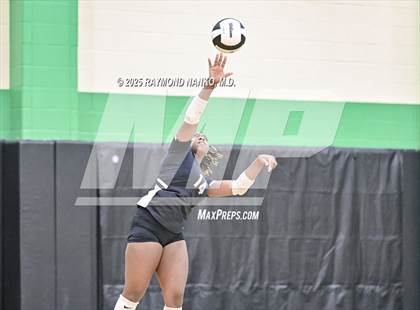Thumbnail 2 in Muncie Central vs. Anderson (IHSAA 4A Section 9 Round 1) photogallery.
