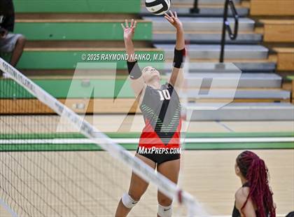 Thumbnail 3 in Muncie Central vs. Anderson (IHSAA 4A Section 9 Round 1) photogallery.