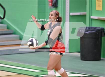 Thumbnail 3 in Muncie Central vs. Anderson (IHSAA 4A Section 9 Round 1) photogallery.