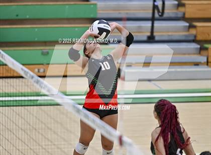 Thumbnail 2 in Muncie Central vs. Anderson (IHSAA 4A Section 9 Round 1) photogallery.
