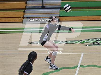 Thumbnail 1 in Muncie Central vs. Anderson (IHSAA 4A Section 9 Round 1) photogallery.