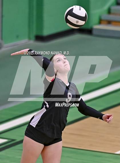 Thumbnail 3 in Muncie Central vs. Anderson (IHSAA 4A Section 9 Round 1) photogallery.