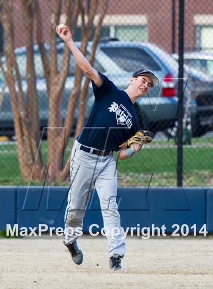 Thumbnail 1 in Washington-Lee @ Yorktown photogallery.