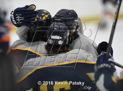Thumbnail 2 in Housatonic/Northwestern/Wamogo @ Lyman Hall/Haddam-Killingworth/Coginchaug photogallery.