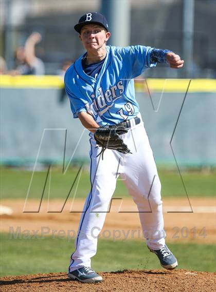 Thumbnail 2 in Lamar vs Bell [L. D.] (HEB Mid-Cities Classic) photogallery.