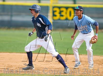 Thumbnail 2 in Lamar vs Bell [L. D.] (HEB Mid-Cities Classic) photogallery.