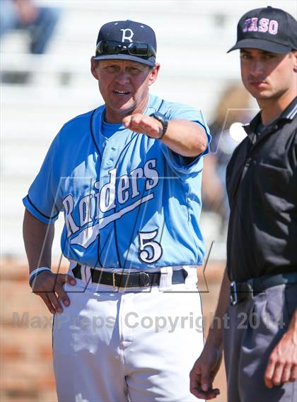 Thumbnail 2 in Lamar vs Bell [L. D.] (HEB Mid-Cities Classic) photogallery.