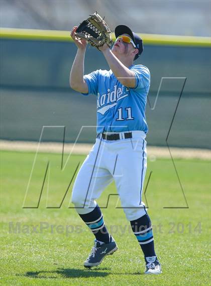 Thumbnail 2 in Lamar vs Bell [L. D.] (HEB Mid-Cities Classic) photogallery.