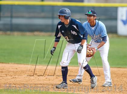 Thumbnail 1 in Lamar vs Bell [L. D.] (HEB Mid-Cities Classic) photogallery.