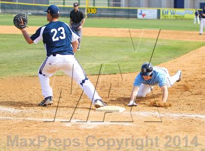 Thumbnail 3 in Lamar vs Bell [L. D.] (HEB Mid-Cities Classic) photogallery.