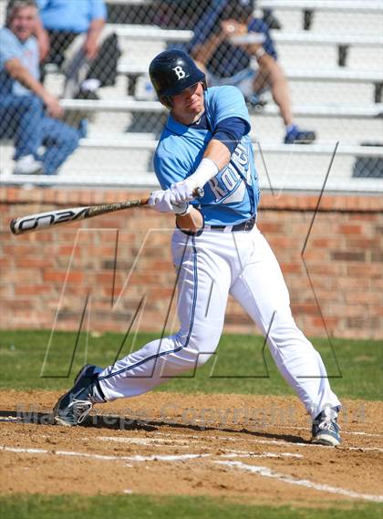 Thumbnail 3 in Lamar vs Bell [L. D.] (HEB Mid-Cities Classic) photogallery.