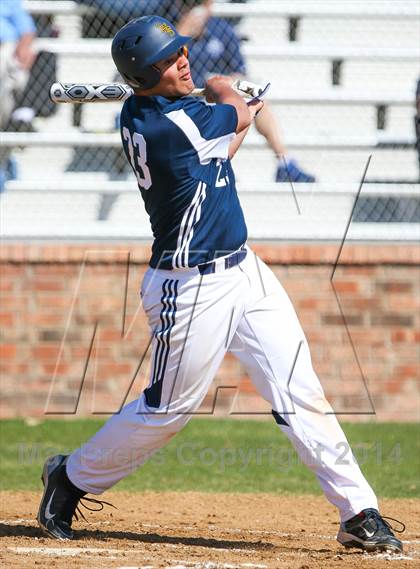 Thumbnail 3 in Lamar vs Bell [L. D.] (HEB Mid-Cities Classic) photogallery.
