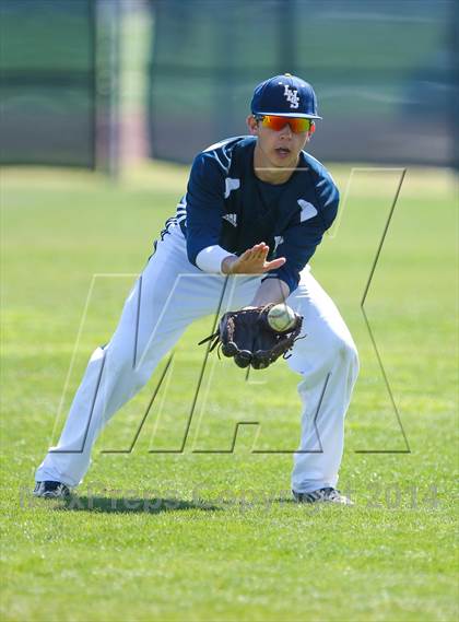 Thumbnail 3 in Lamar vs Bell [L. D.] (HEB Mid-Cities Classic) photogallery.
