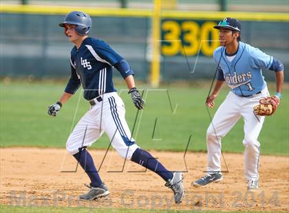 Thumbnail 3 in Lamar vs Bell [L. D.] (HEB Mid-Cities Classic) photogallery.
