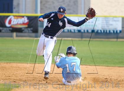 Thumbnail 1 in Lamar vs Bell [L. D.] (HEB Mid-Cities Classic) photogallery.