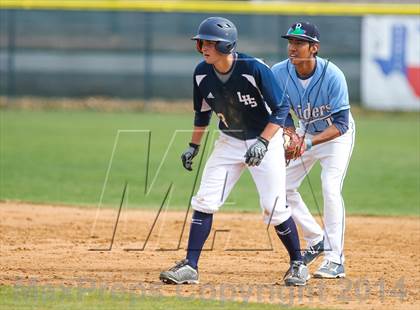 Thumbnail 2 in Lamar vs Bell [L. D.] (HEB Mid-Cities Classic) photogallery.